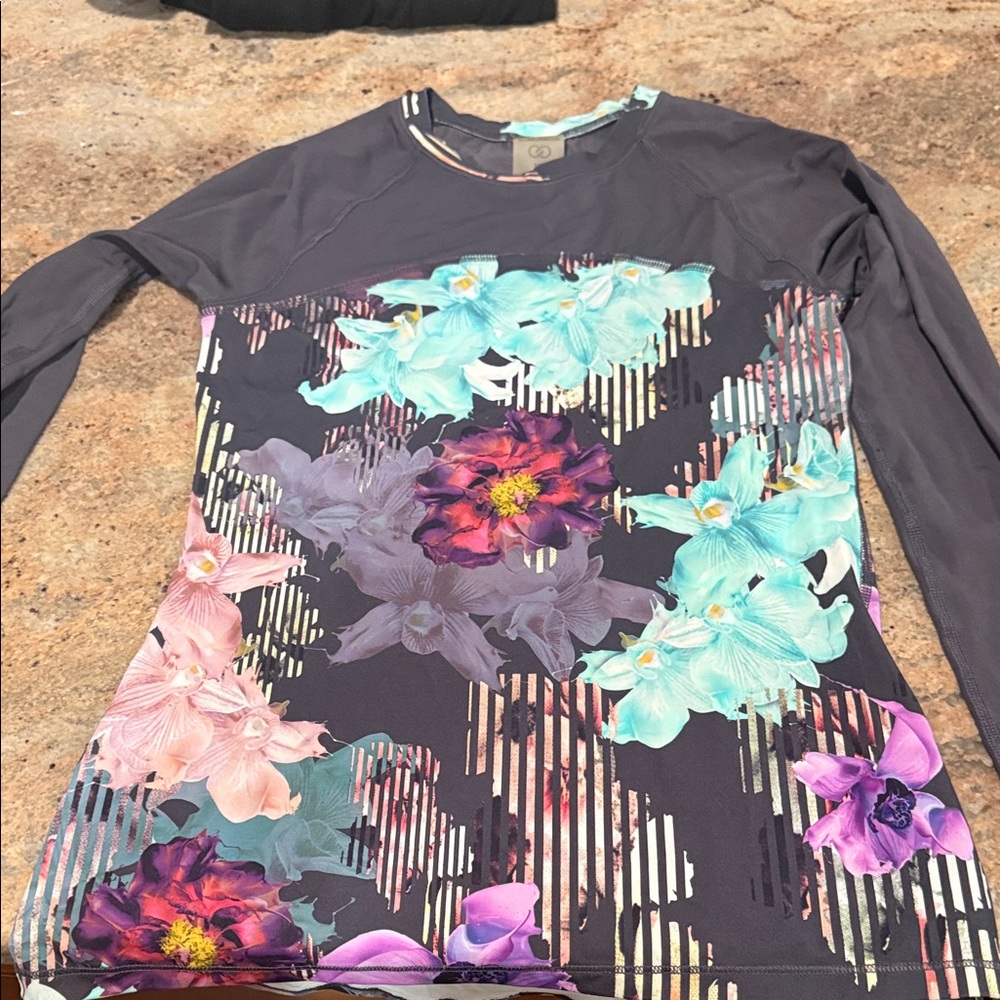 Rash Guard Floral Long Sleeve in grey and Multicolor